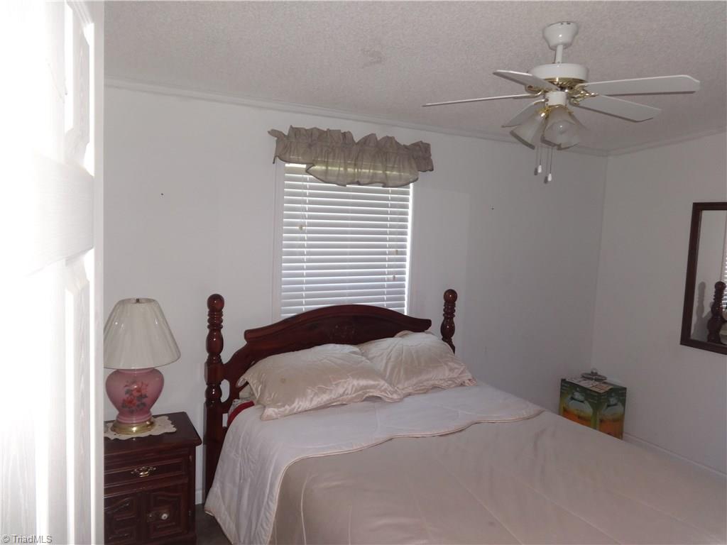 1137 Pond Road Ararat, VA 24053 - Photo 8 of 11 Gallery Image 8