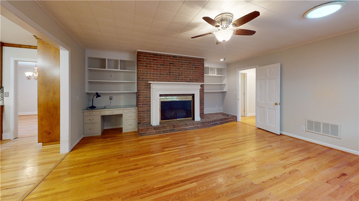1 Rollingreen Road Greenville, SC 29615 - Photo 12 of 42 Gallery Image 12
