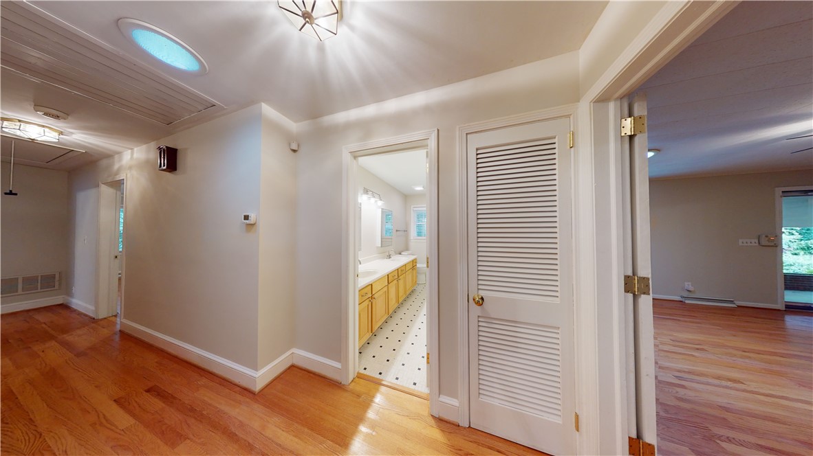 1 Rollingreen Road Greenville, SC 29615 - Photo 14 of 42 Gallery Image 14