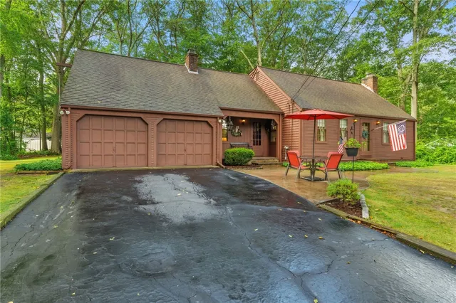 $480,000 | 17 Country Side Lane, Scituate, RI 02857