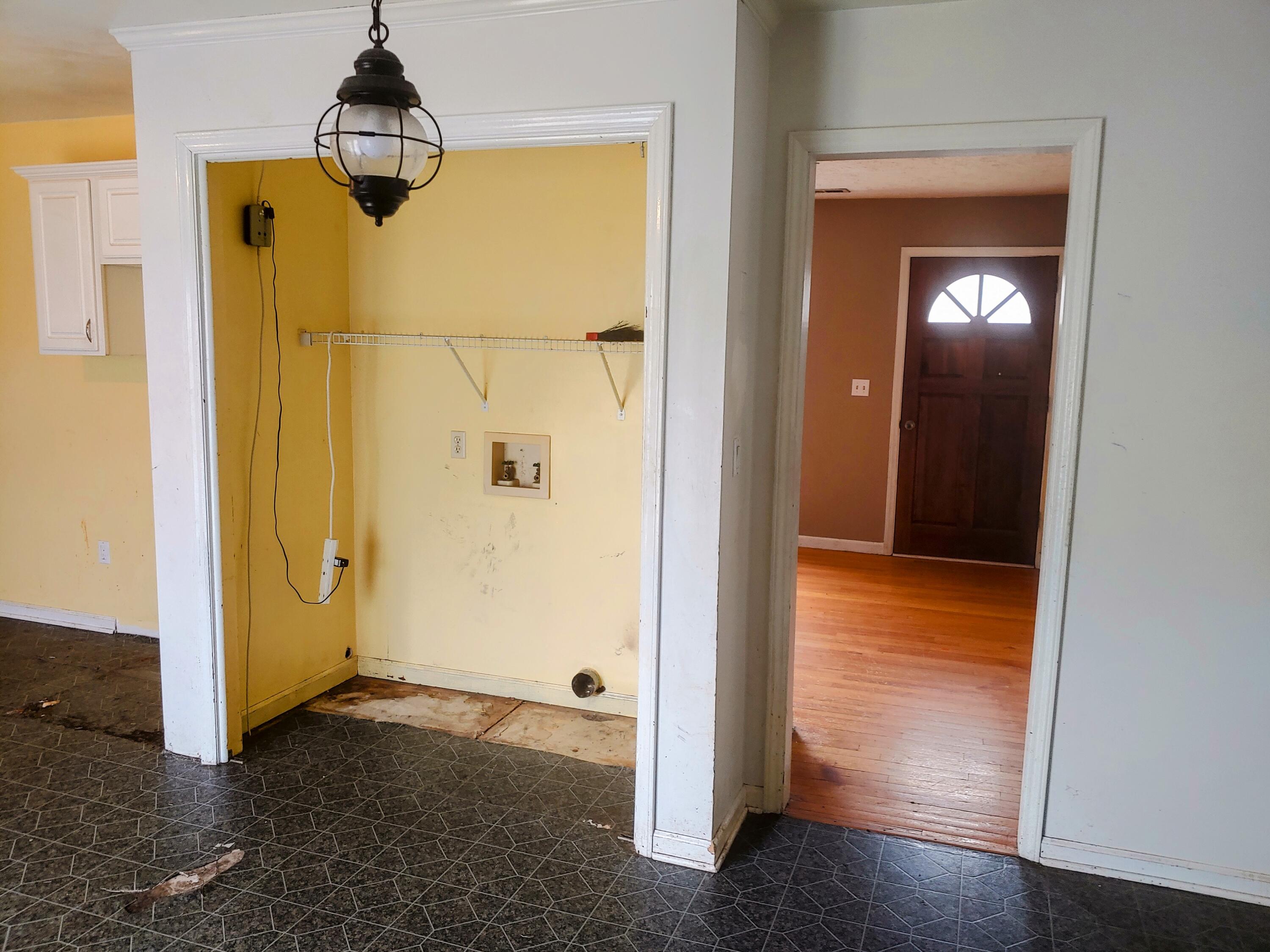 133 Springdale Road Pearisburg, VA 24134 - Photo 4 of 15 4