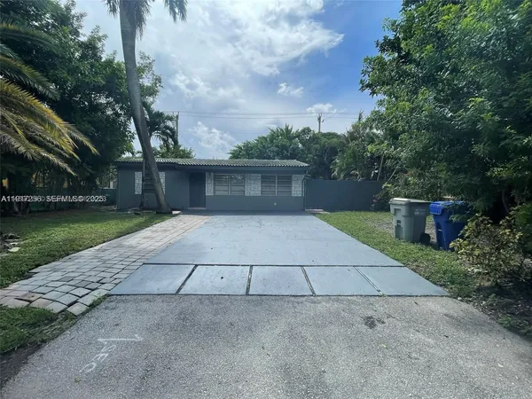 $1,700,000 | 1472 Northeast 25th Court, Pompano Beach, FL 33064