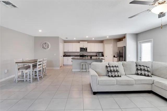 $2,700 | 3107 Oyster Cv Street, Wimauma, FL 33598