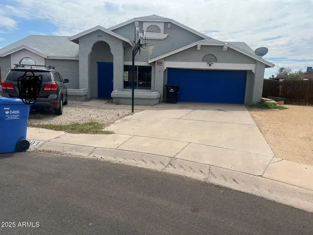 $2,500 | 6901 West Monterey Way, Phoenix, AZ 85033