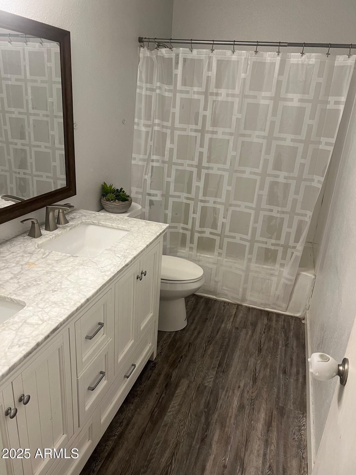 6901 West Monterey Way Phoenix, AZ 85033 - Photo 2 of 5 1