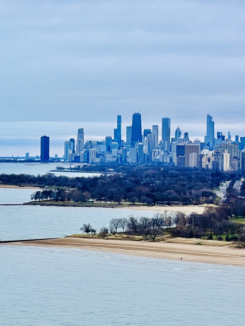 6301 North Sheridan Road, Unit 7O Chicago, IL 60660 - Photo 29 of 43