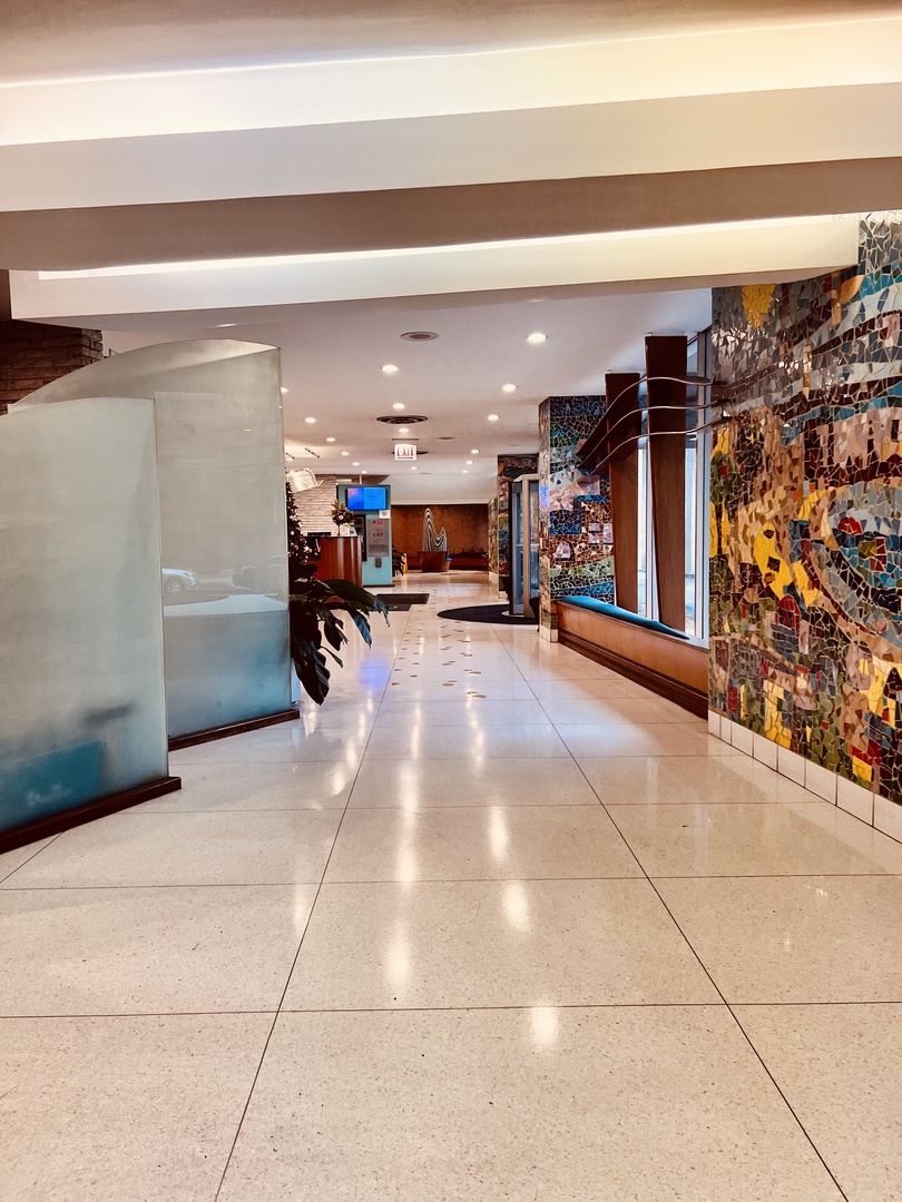 6301 North Sheridan Road, Unit 7O Chicago, IL 60660 - Photo 4 of 43