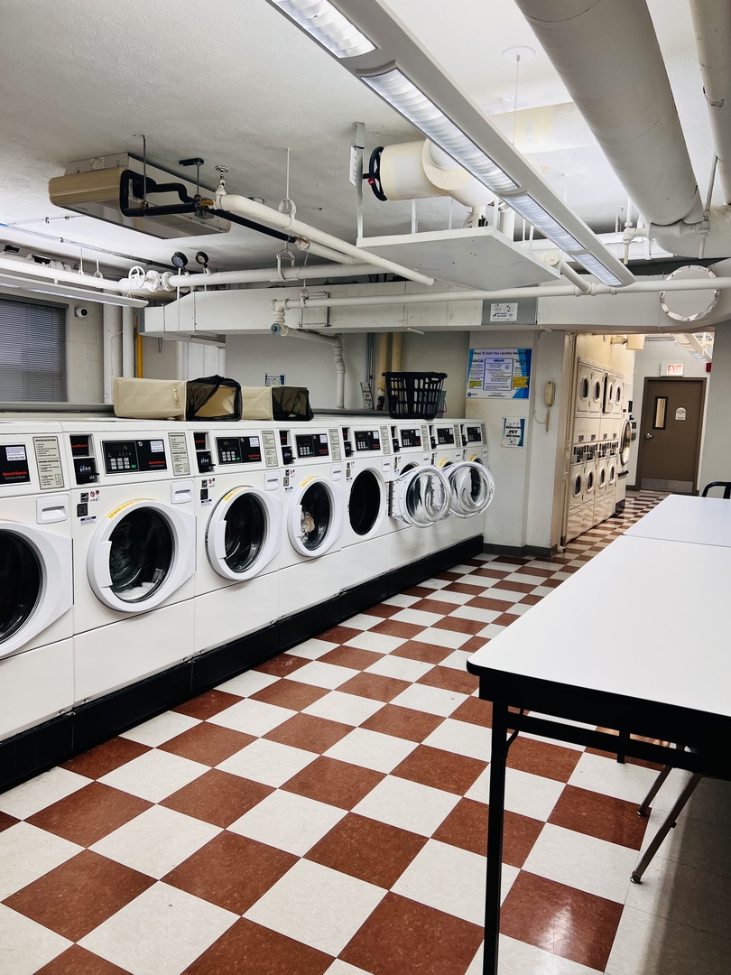 6301 North Sheridan Road, Unit 7O Chicago, IL 60660 - Photo 41 of 43 a view of a kitchen with stainless steel appliances granite countertop a sink and a stove
