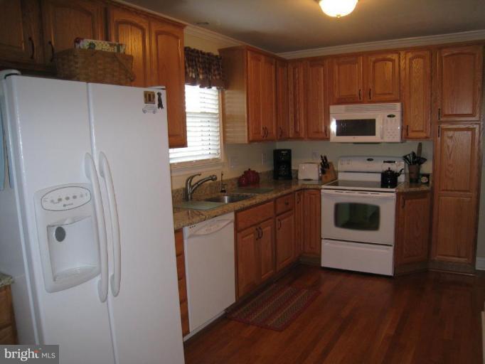 6553 King Road Boonsboro, MD 21713 - Photo 4 of 14 Kitchen