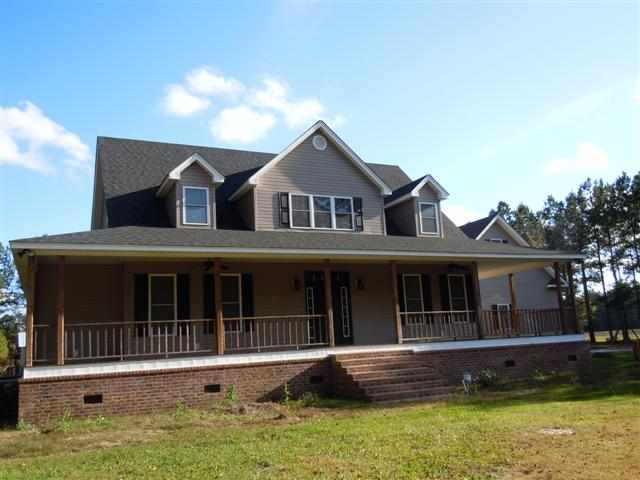 812 Powell Loop Andrews, SC 29510 - Photo 1 of 15