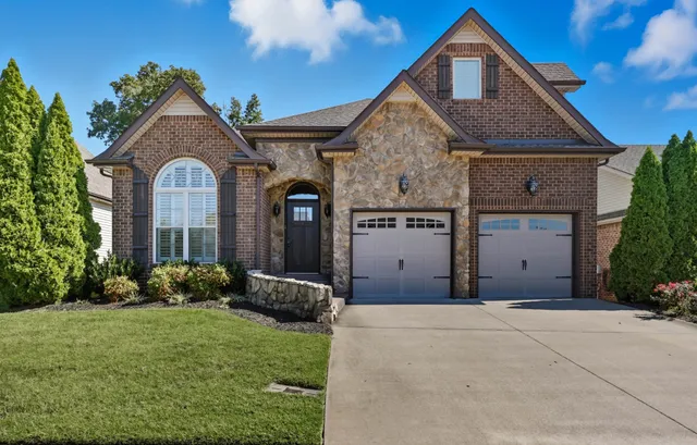 $449,900 | 341 Turnberry Circle, Clarksville, TN 37043