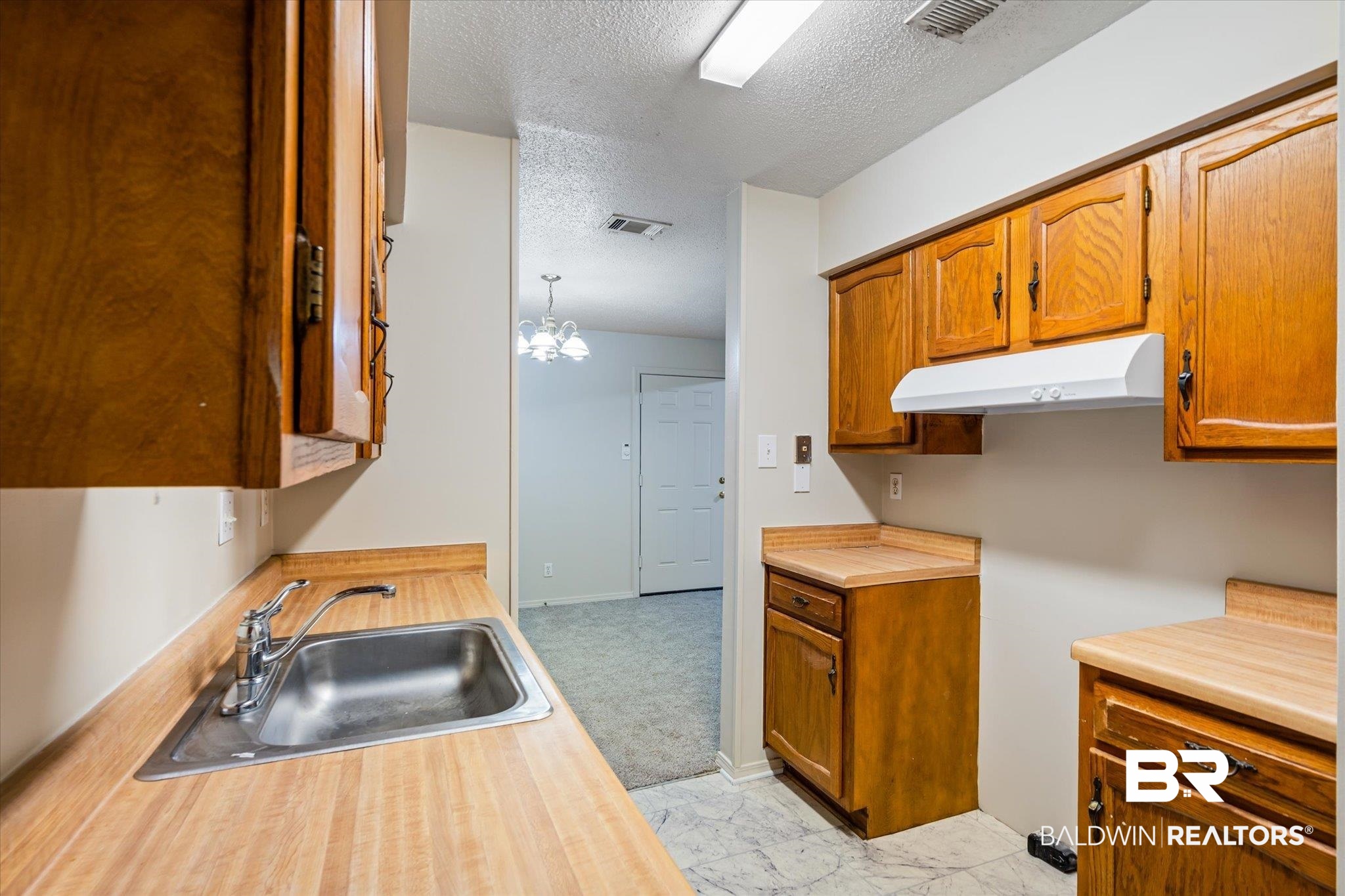 6050 Grelot Road, Unit 205 Mobile, AL 36609 - Photo 13 of 21