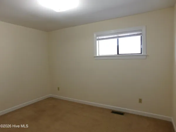 $1,150 | 1507 College Way, New Bern, NC 28562
