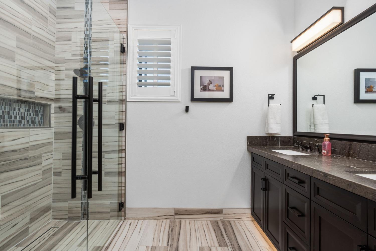 415 Heritage Avenue Clovis, CA 93619 - Photo 16 of 56