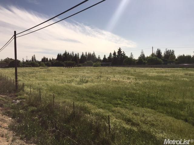 9040 Elk Grove Florin Road Elk Grove, CA 95624 - Photo 7 of 12 a view of a lake