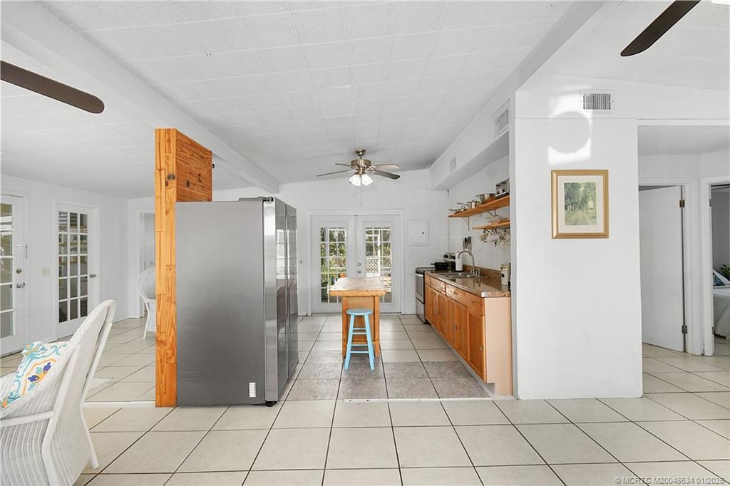1013 Southeast 10th Street Stuart, FL 34996 - Photo 11 of 45