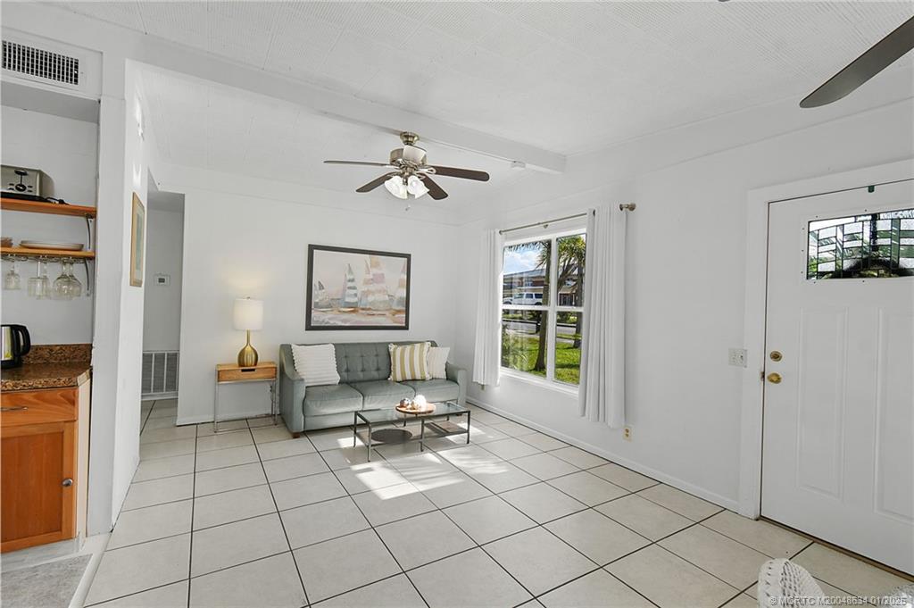 1013 Southeast 10th Street Stuart, FL 34996 - Photo 15 of 45