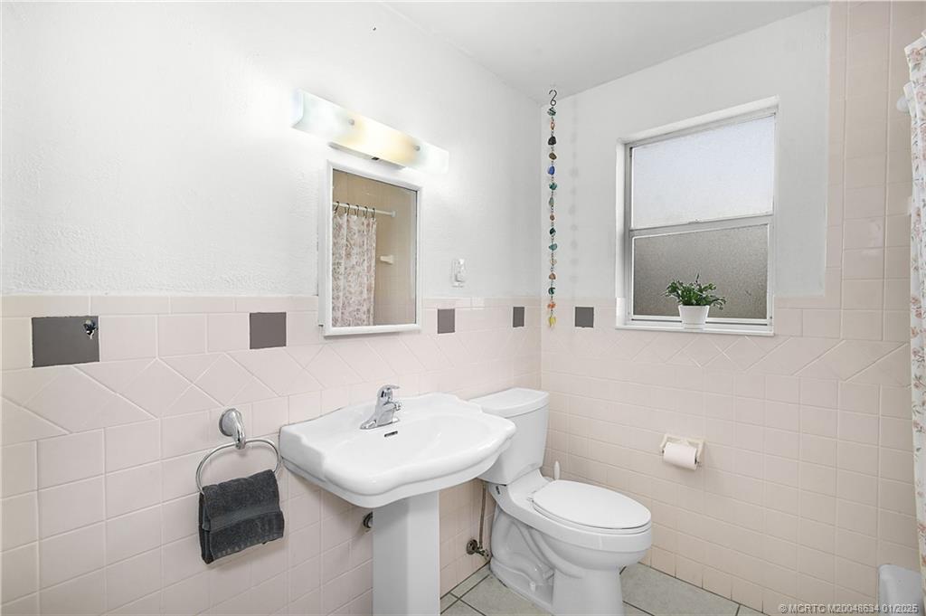 1013 Southeast 10th Street Stuart, FL 34996 - Photo 37 of 45