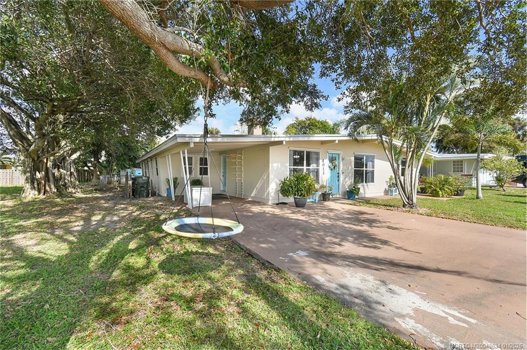 1013 Southeast 10th Street Stuart, FL 34996 - Photo 4 of 45