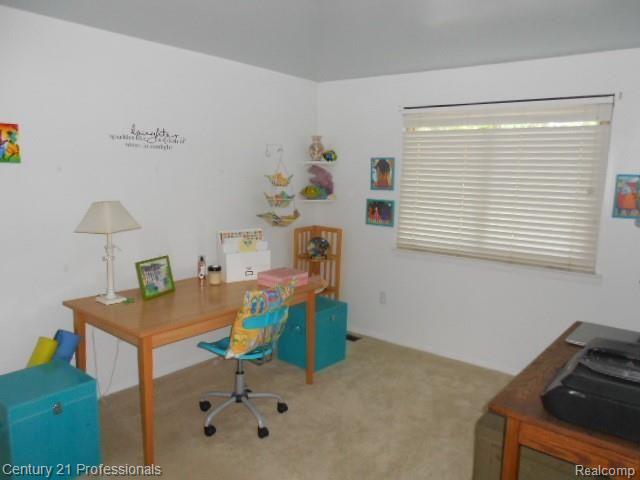 721 Dressler Lane Rochester Hills, MI 48307 - Photo 21 of 23