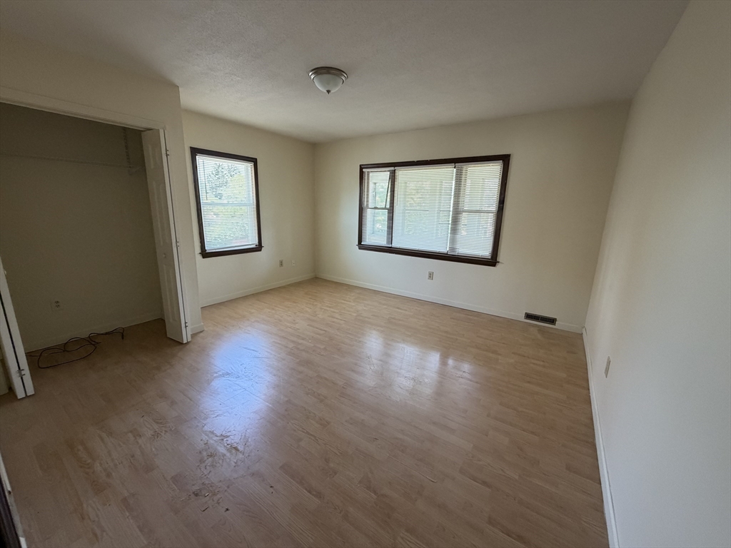 319 Main Street, Unit 2 Springfield, MA 01151 - Photo 9 of 10