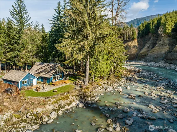 $750,000 | 9909 353rd Drive Northeast, Granite Falls, WA 98252