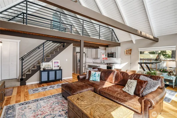$750,000 | 9909 353rd Drive Northeast, Granite Falls, WA 98252