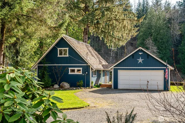 $750,000 | 9909 353rd Drive Northeast, Granite Falls, WA 98252