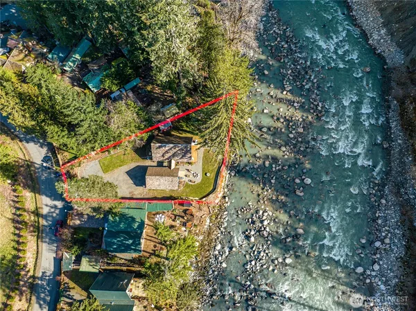 $750,000 | 9909 353rd Drive Northeast, Granite Falls, WA 98252