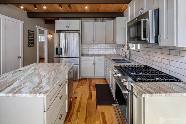 $750,000 | 9909 353rd Drive Northeast, Granite Falls, WA 98252