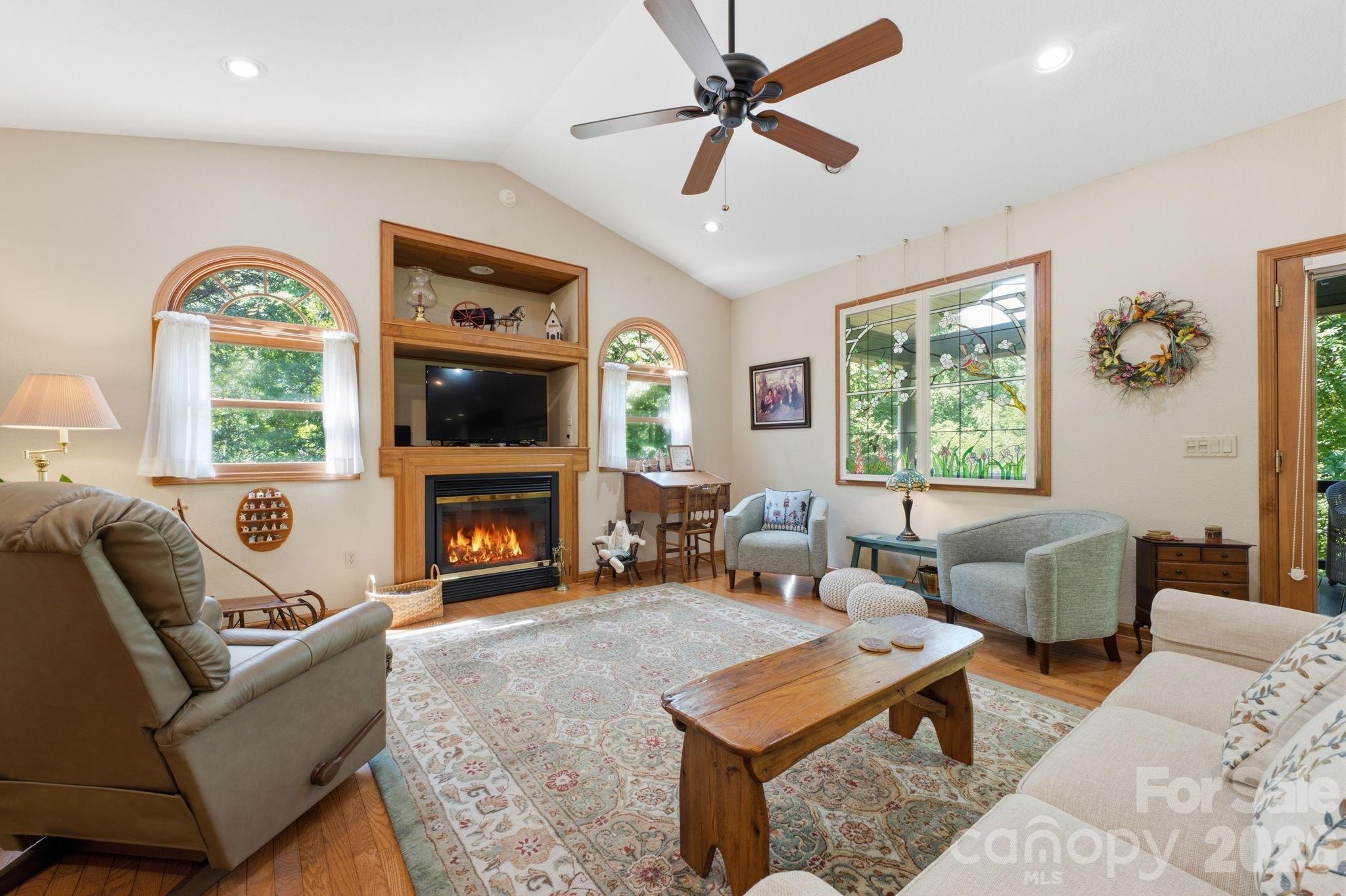 121 Forest Run Road, Unit 121 Whittier, NC 28789 - Photo 28 of 42