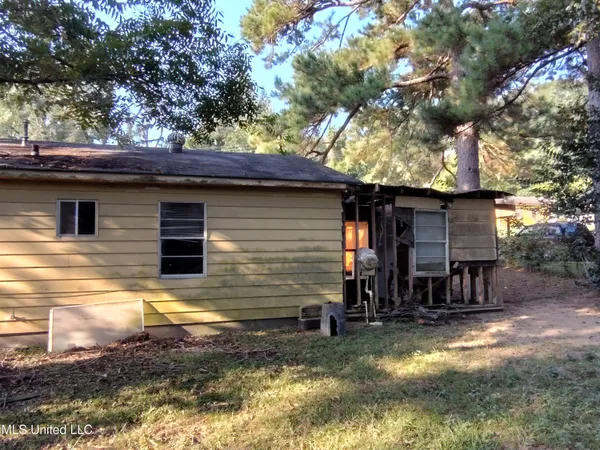 $9,430 | 110 Claiborne Street, Port Gibson, MS 39150