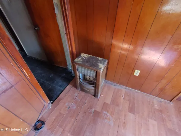 $9,430 | 110 Claiborne Street, Port Gibson, MS 39150