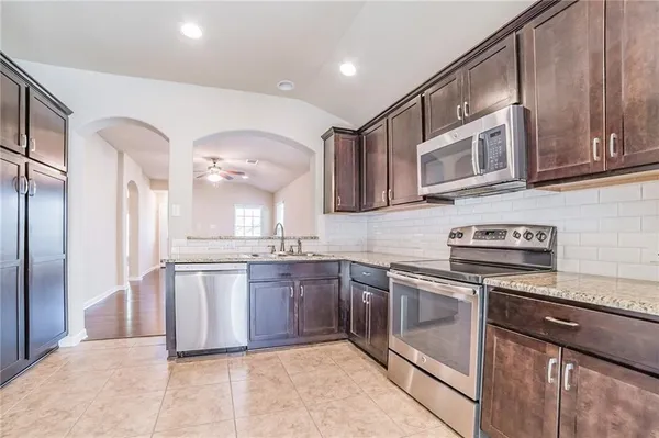 $2,195 | 904 Lost Pines Lane, Cedar Park, TX 78613