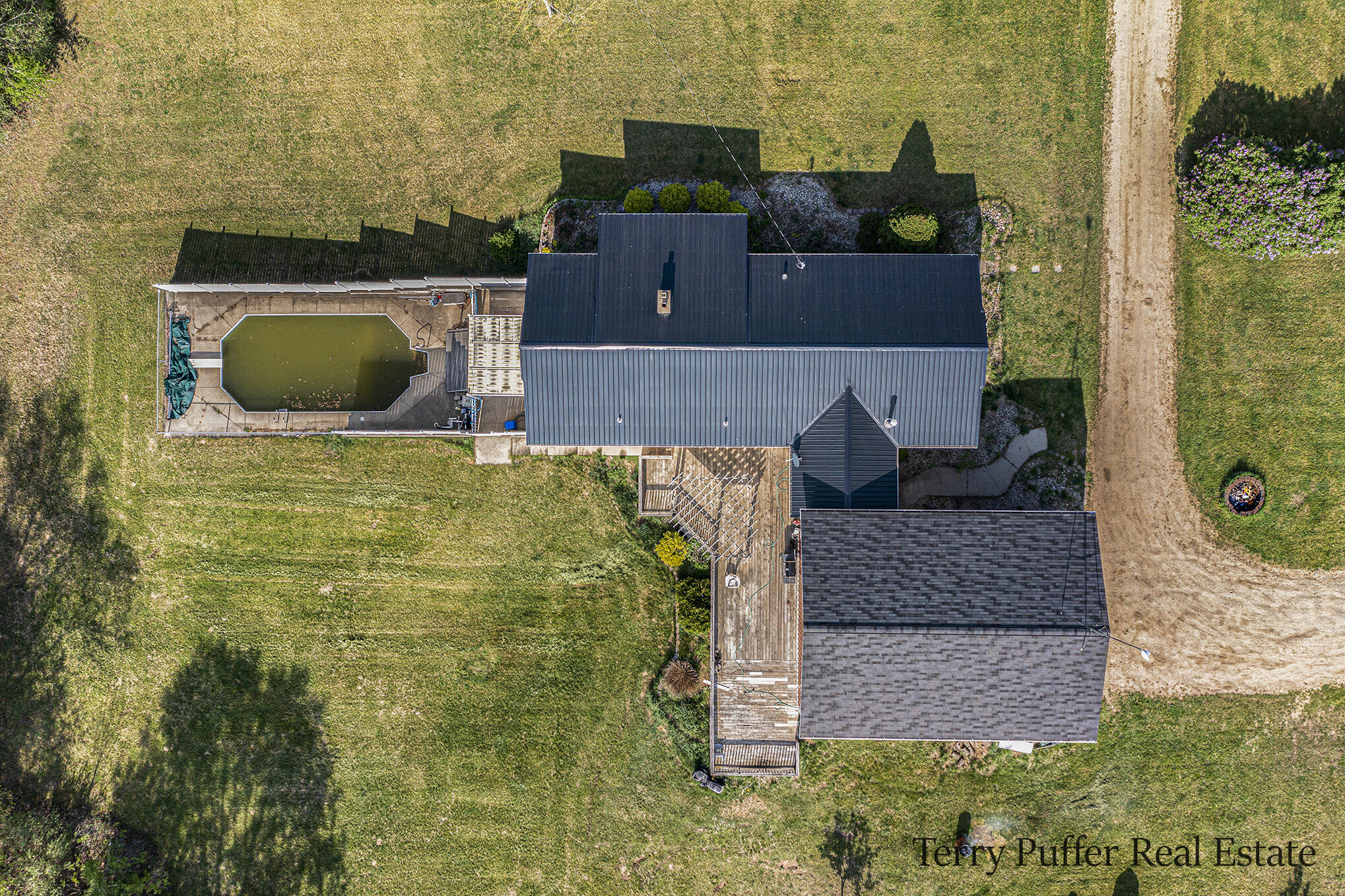11580 Satterlee Road Lakeview, MI 48850 - Photo 2 of 43 DJI_0366 copy - Copy