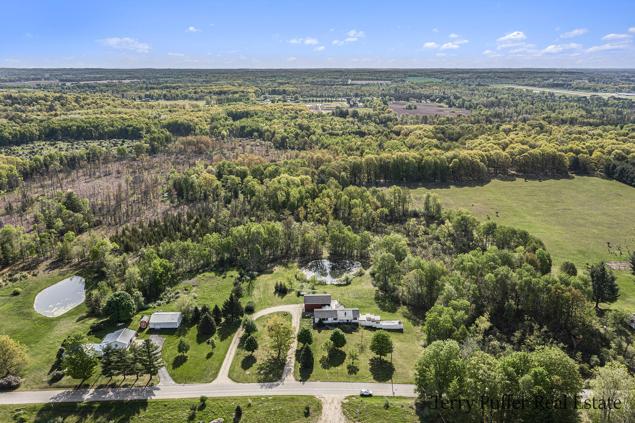 11580 Satterlee Road Lakeview, MI 48850 - Photo 8 of 43 DJI_0353 copy - Copy