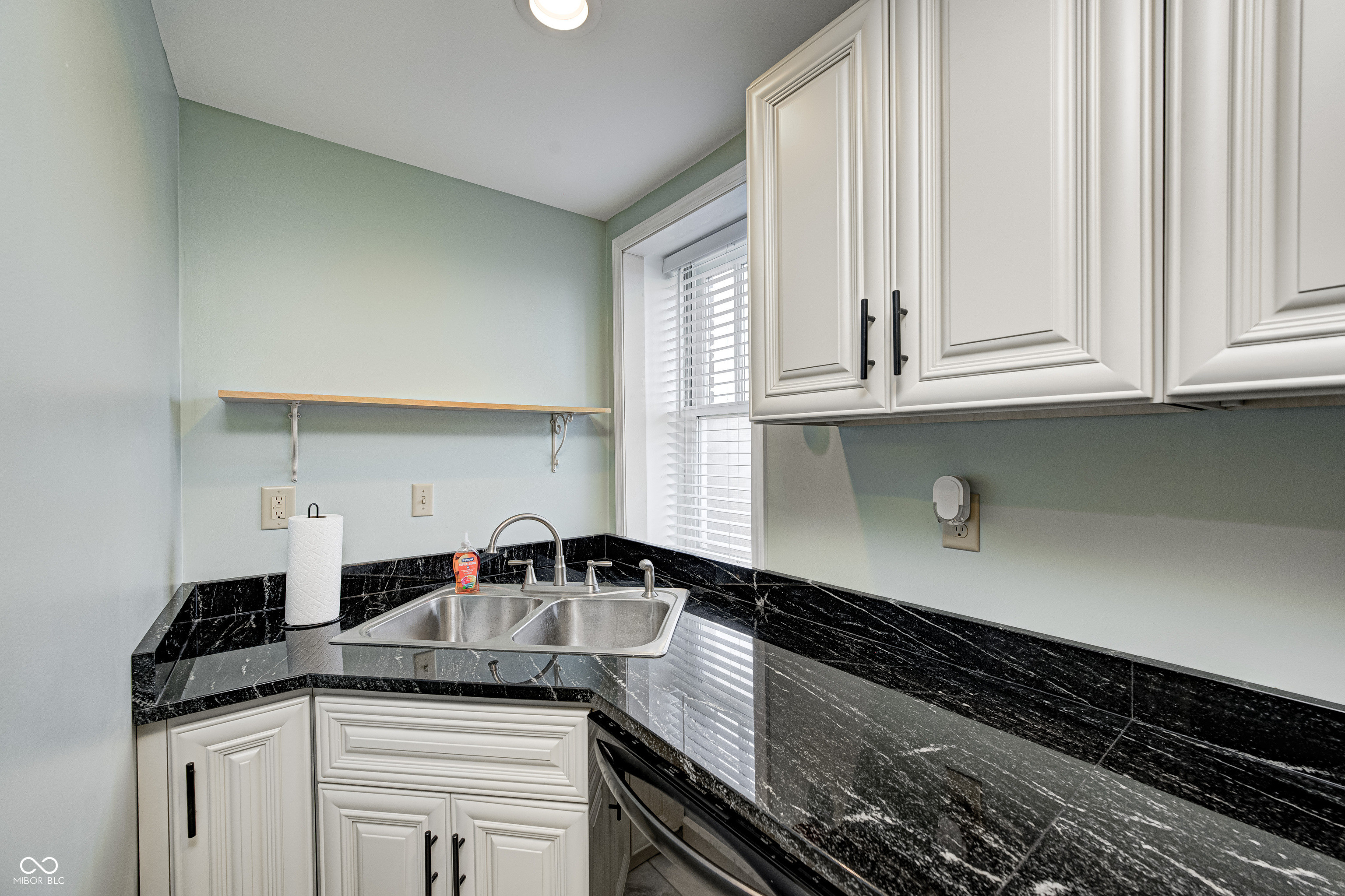 230 East 9th Street, Unit 401 Indianapolis, IN 46204 - Photo 13 of 20