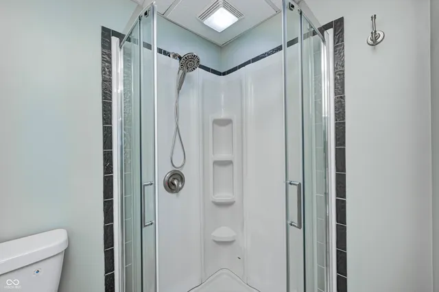 $1,400 | 230 East 9th Street, Unit 401, Indianapolis, IN 46204