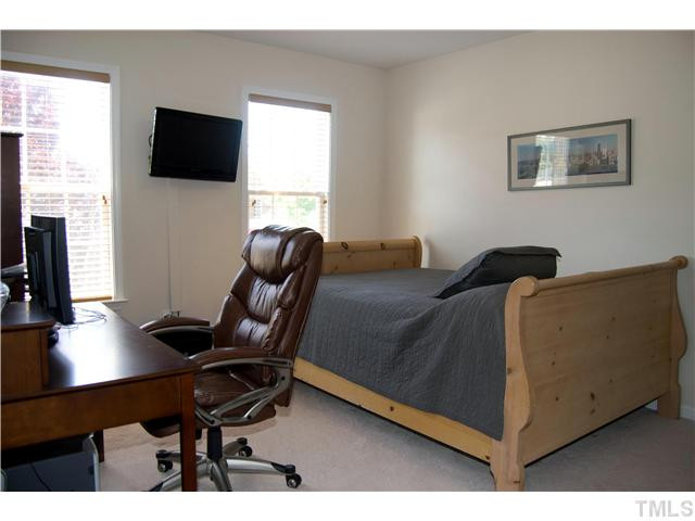 7668 Silver View Lane Raleigh, NC 27613 - Photo 21 of 24 Bedroom 4