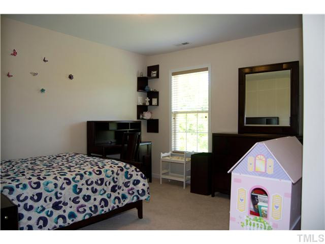 7668 Silver View Lane Raleigh, NC 27613 - Photo 22 of 24 Bedroom5