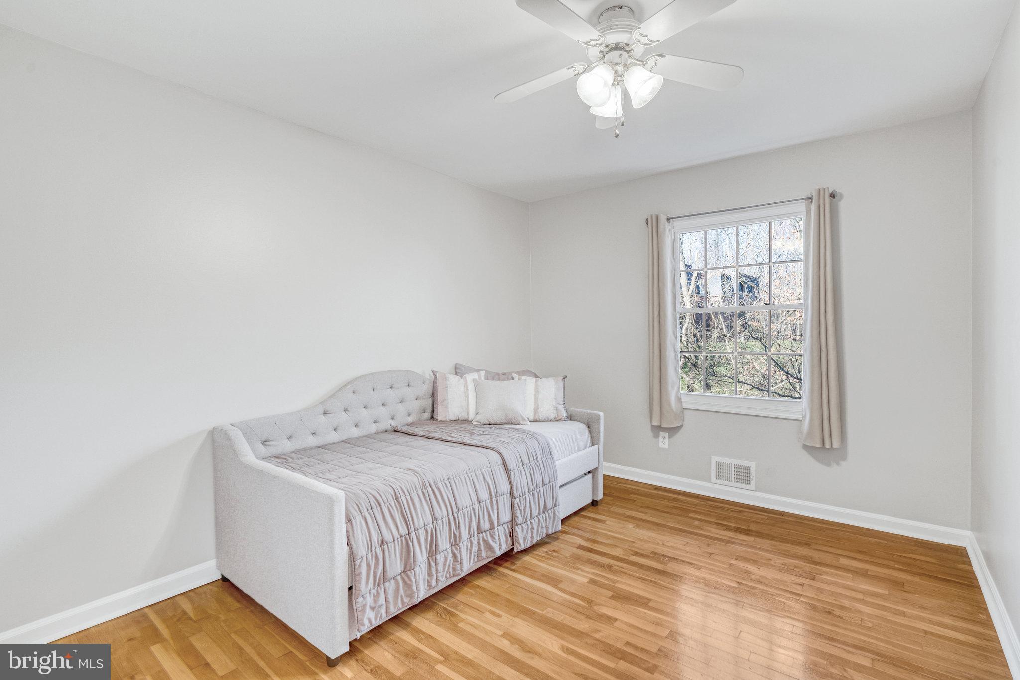 5910 Minutemen Road, Unit 294 Springfield, VA 22152 - Photo 19 of 34 Bedroom 2