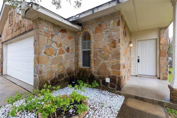 $1,995 | 1701 Golden Sunrise Lane, Pflugerville, TX 78660