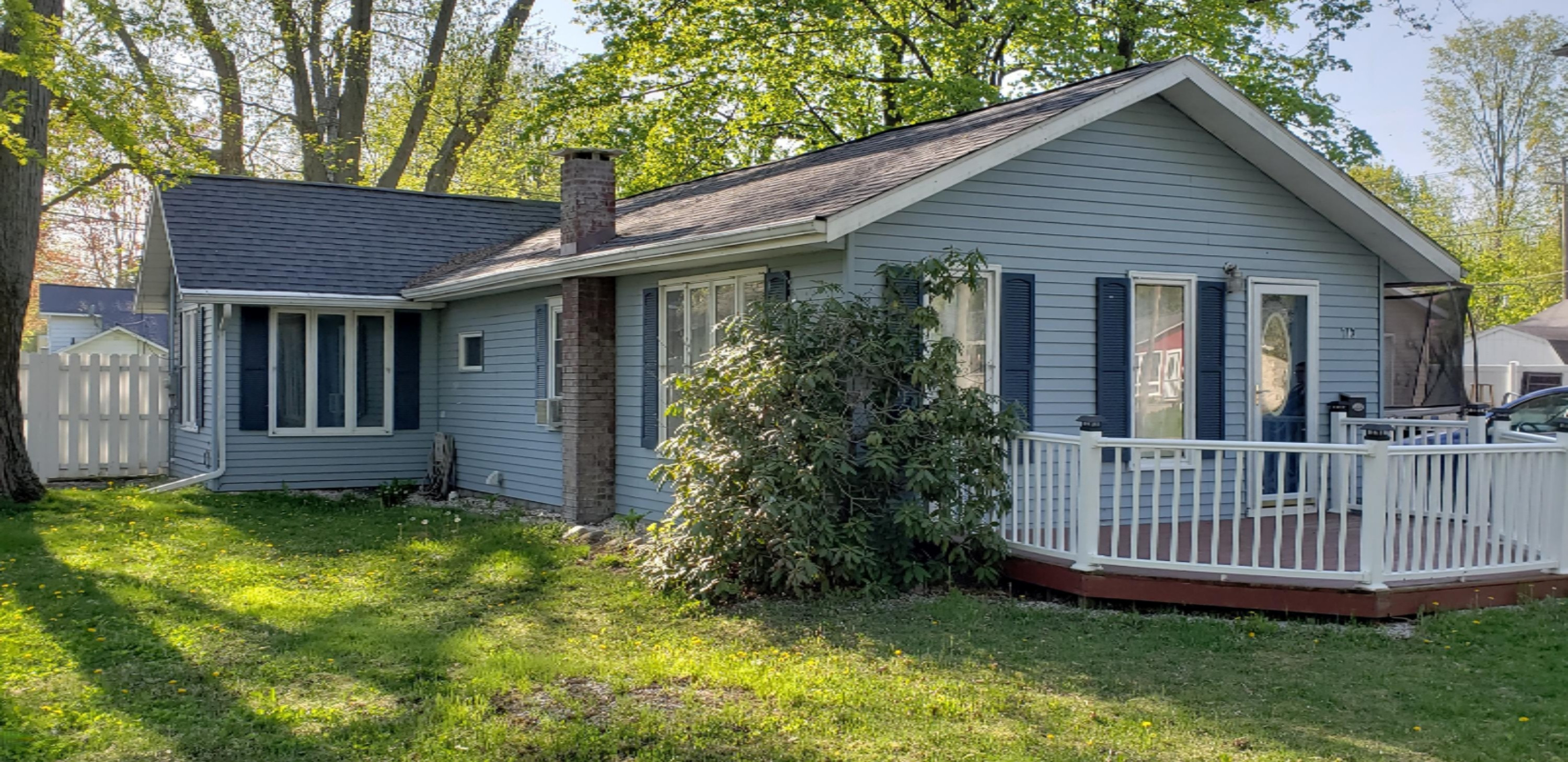 713 South Hooker Avenue Three Rivers, MI 49093 - Photo 1 of 14 Great curb appeal