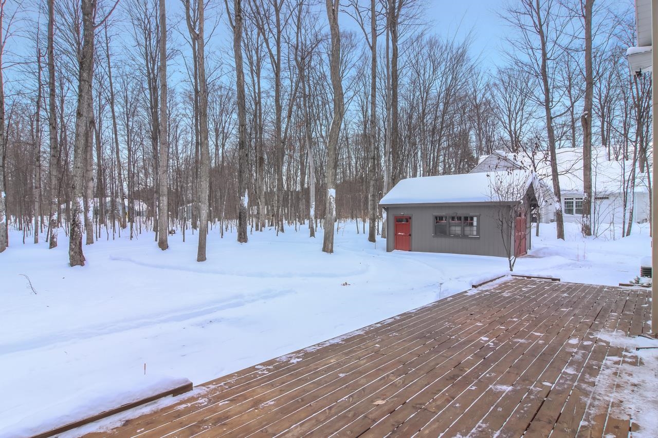 2593 Old Barn Road Traverse City, MI 49685 - Photo 25 of 28