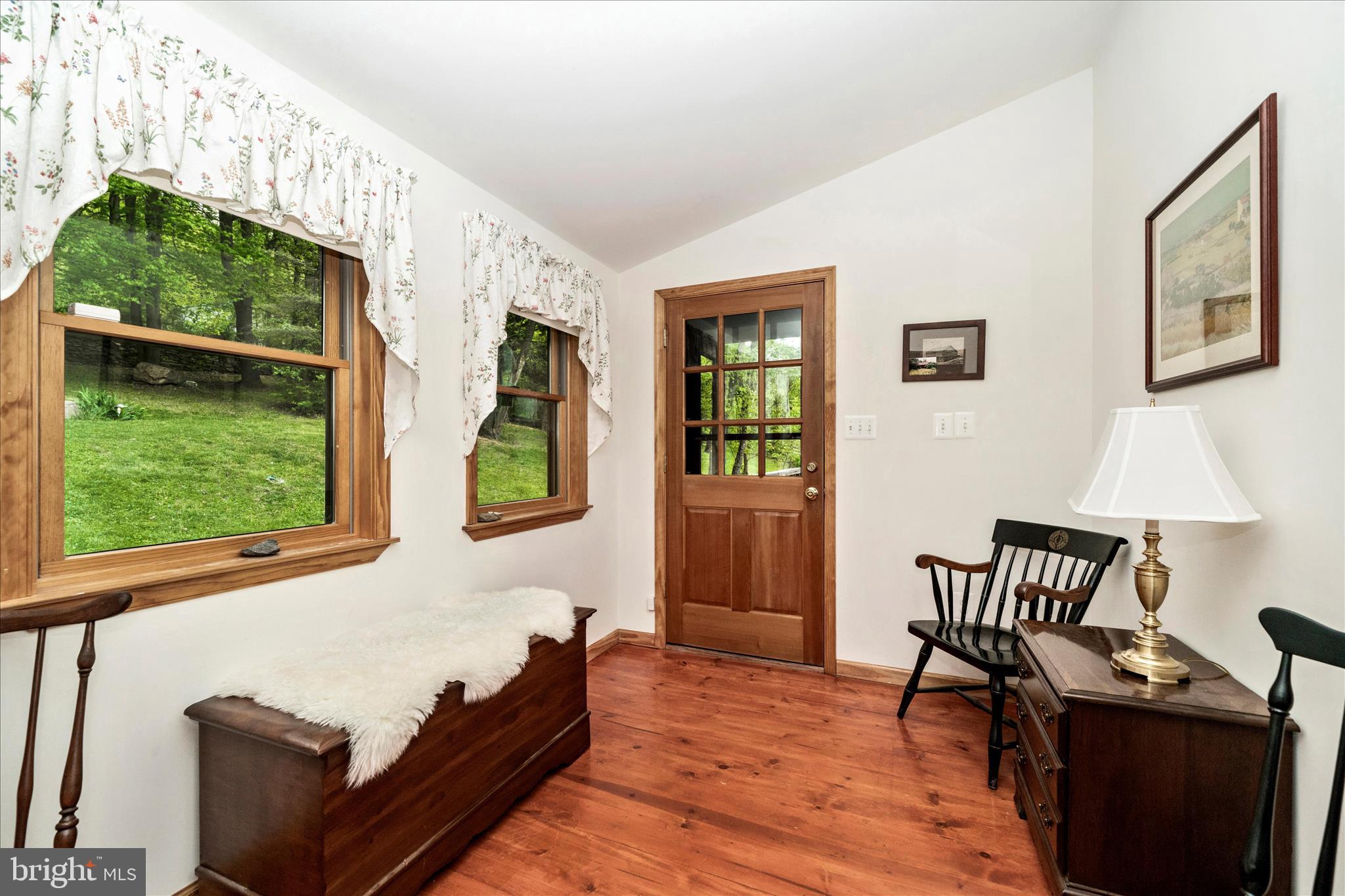 20807 Townsend Road Rohrersville, MD 21779 - Photo 4 of 63 Foyer