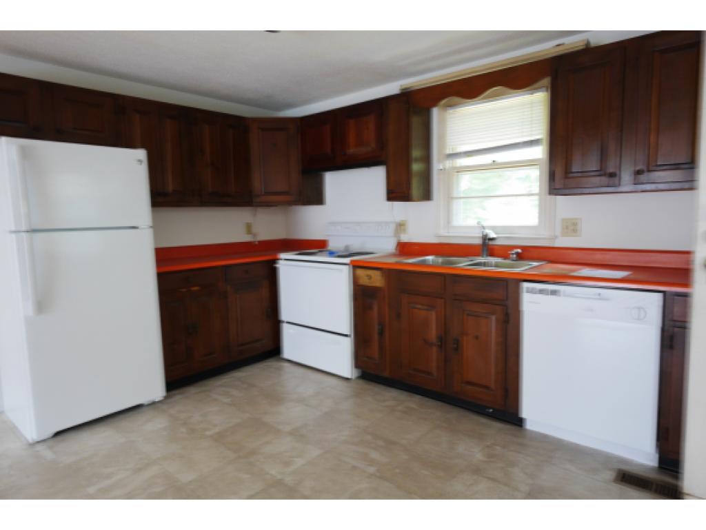 467 Old Mill Road Conway, NH 03813 - Photo 3 of 15