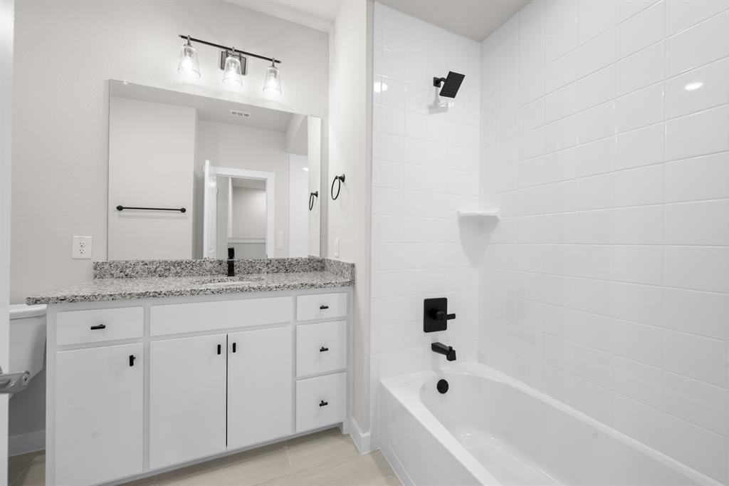 4615 Hawks Trail Oak Point, TX 75068 - Photo 20 of 36 4615 Haws Trail_ 2571_Ivy- Bathroom-1
