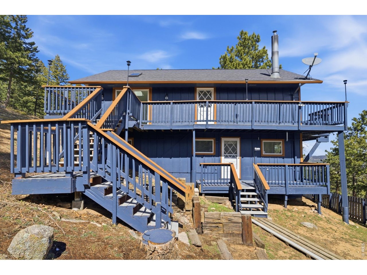 910 Chute Road Golden, CO 80403 - Photo 1 of 33 Welcome to 910 Chute Rd in Golden!