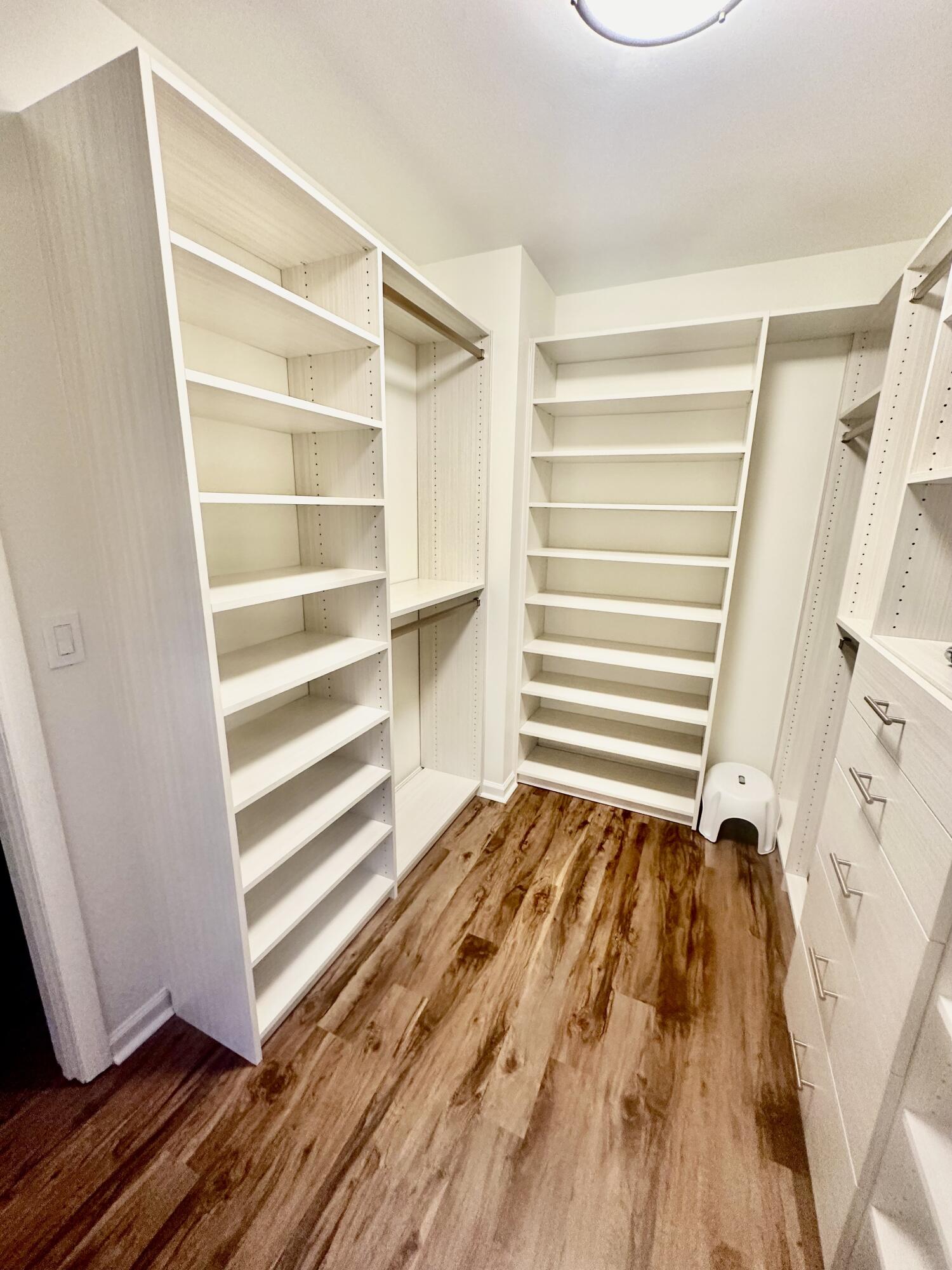 633 Gate Post Drive Mount Pleasant, SC 29464 - Photo 21 of 37 Master Closet 2