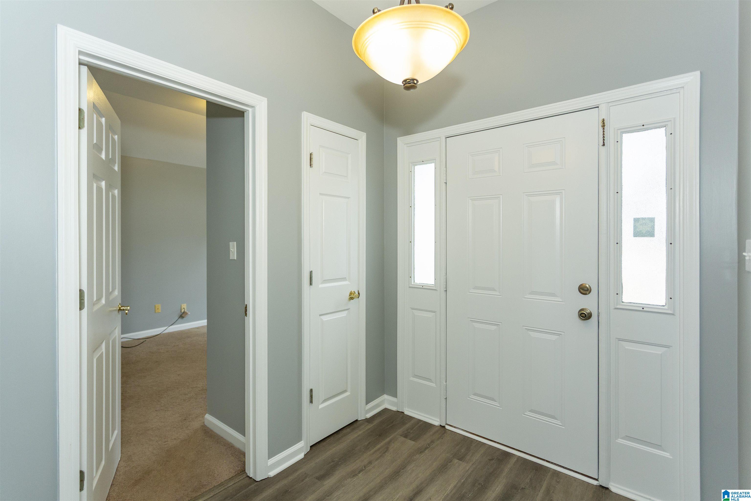 1636 Eastern Valley Road Bessemer, AL 35022 - Photo 4 of 28